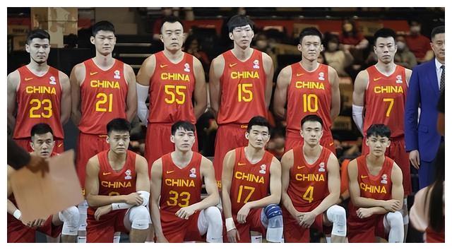 前握紧拳头 前握紧拳头